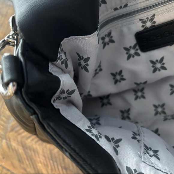 BCBG Generation Elegant Black Leather Handbag. Never used - Picture 11 of 14